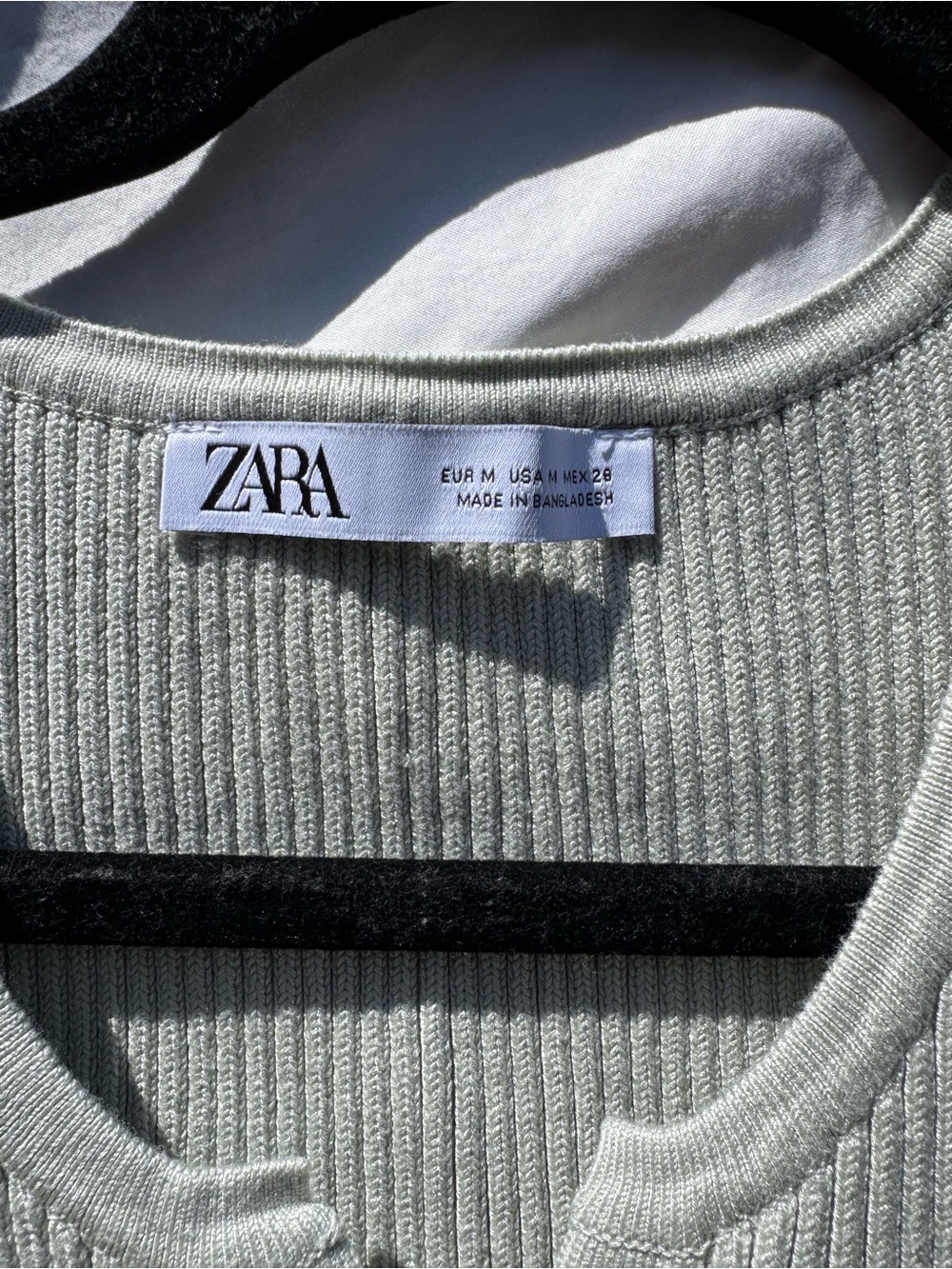 Zara Ribbed Crop Tank Top - Picture 3 of 6
